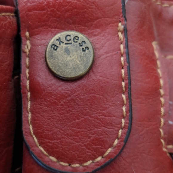 Red faux leather hobo bag - Picture 2 of 6